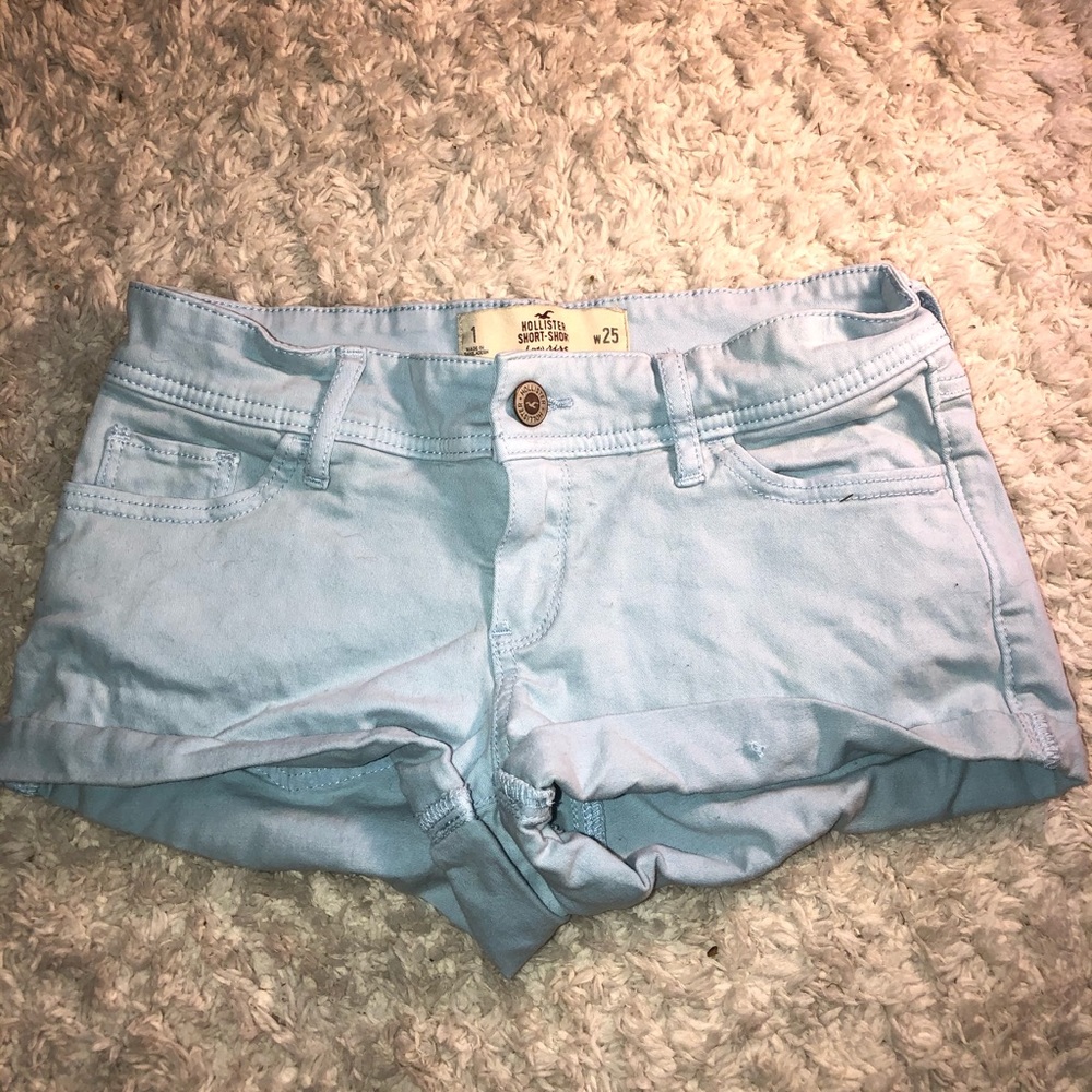 Light washed Hollister jean shorts SIZE 1